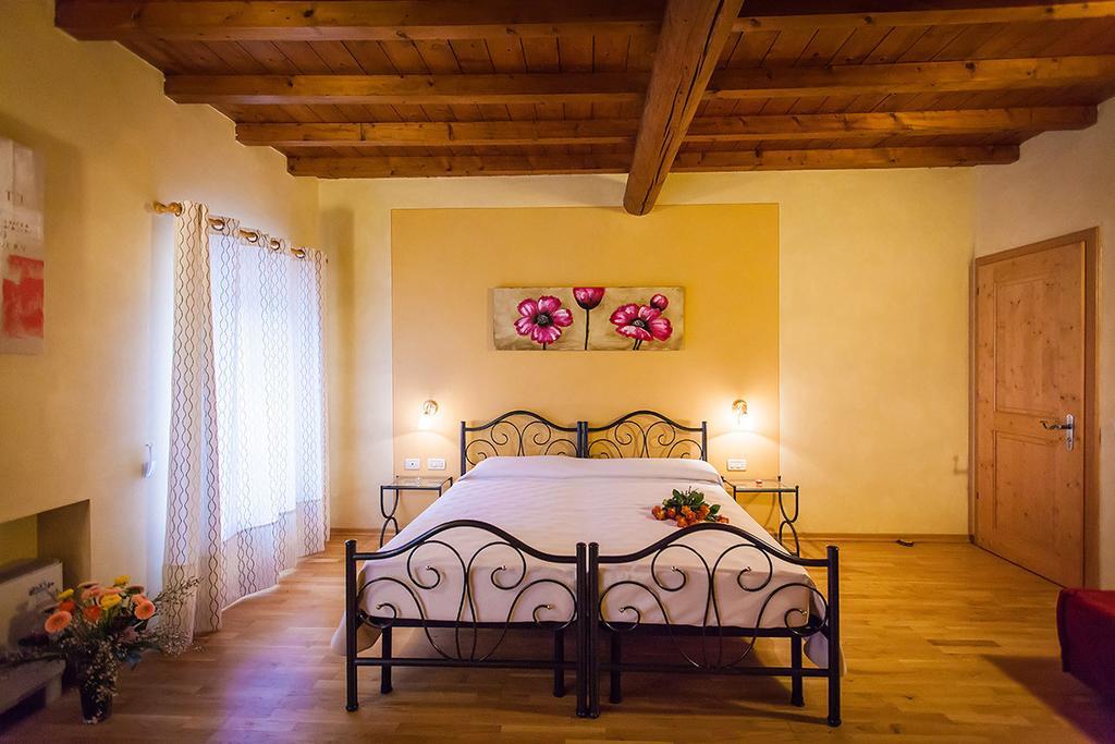 Hotel Alla Corte Dei Bicchi Cavriana 部屋 写真