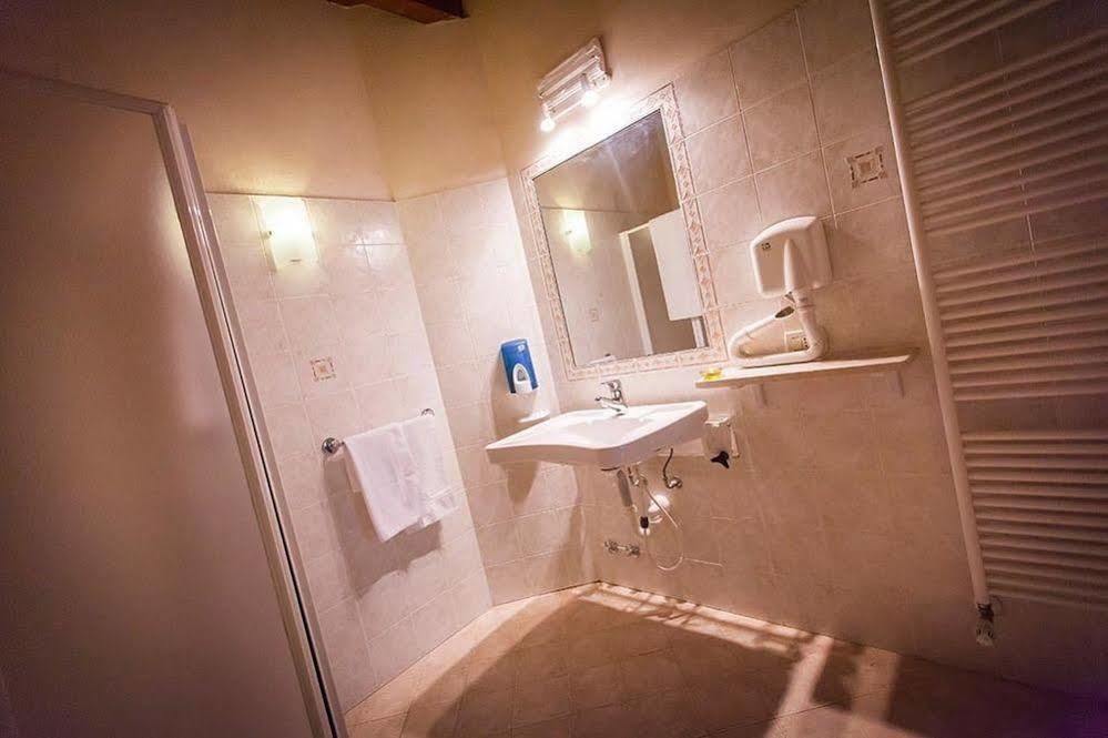 Hotel Alla Corte Dei Bicchi Cavriana エクステリア 写真